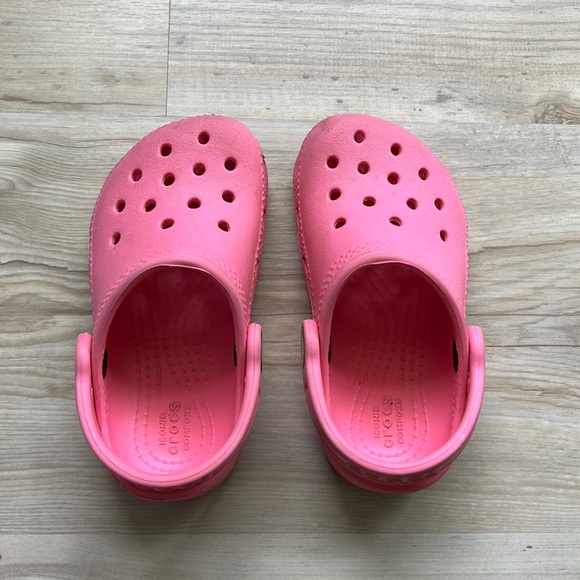 Pink CROCS Toddler Size 7 - Picture 1 of 4